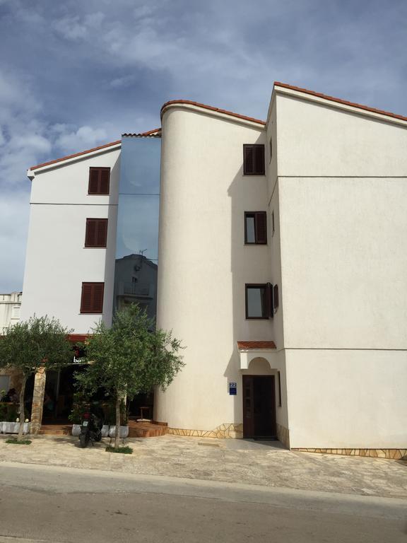 Apartments Villa Cherry Novaglia Esterno foto