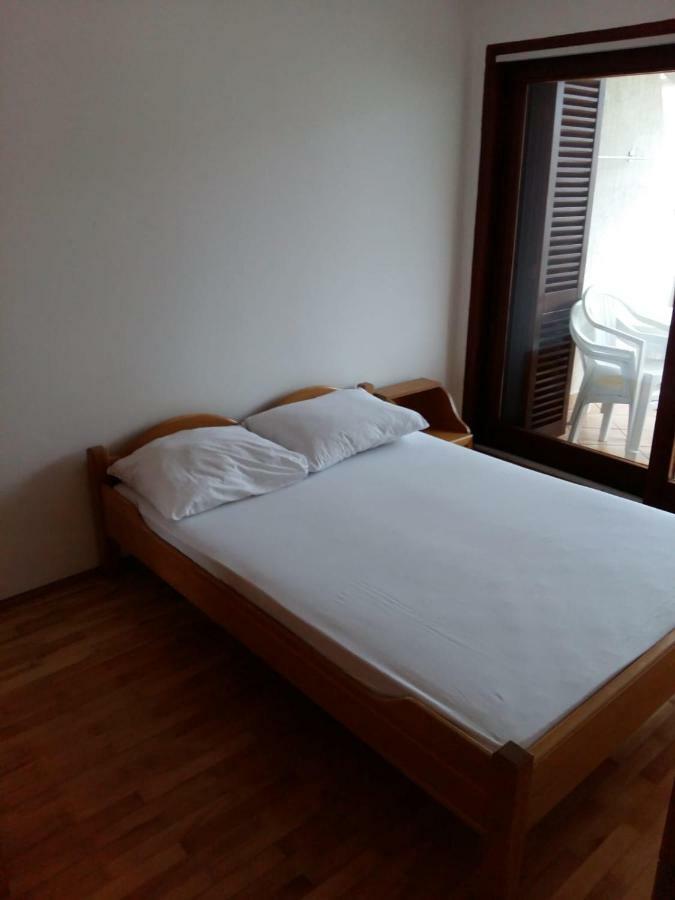 Apartments Villa Cherry Novaglia Esterno foto