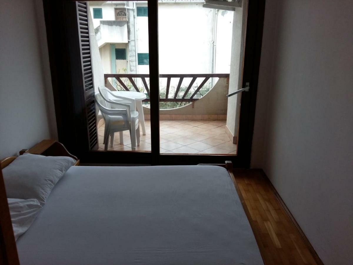 Apartments Villa Cherry Novaglia Esterno foto